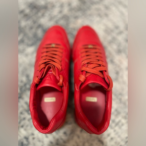 Louis Vuitton x SUPREME Red Sneakers - Picture 6 of 7